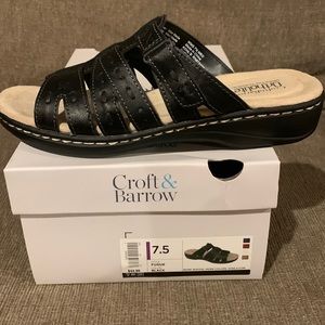 Croft and barrow sandals size 7.5 NWB